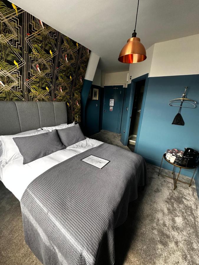 The Crown Rooms London Exterior photo