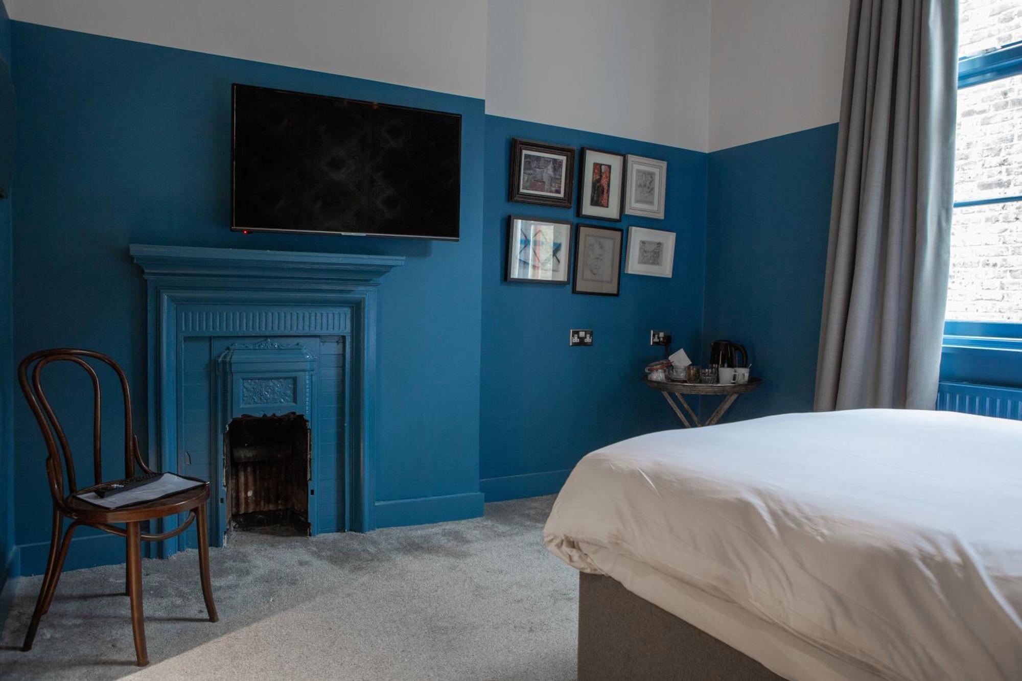 The Crown Rooms London Exterior photo