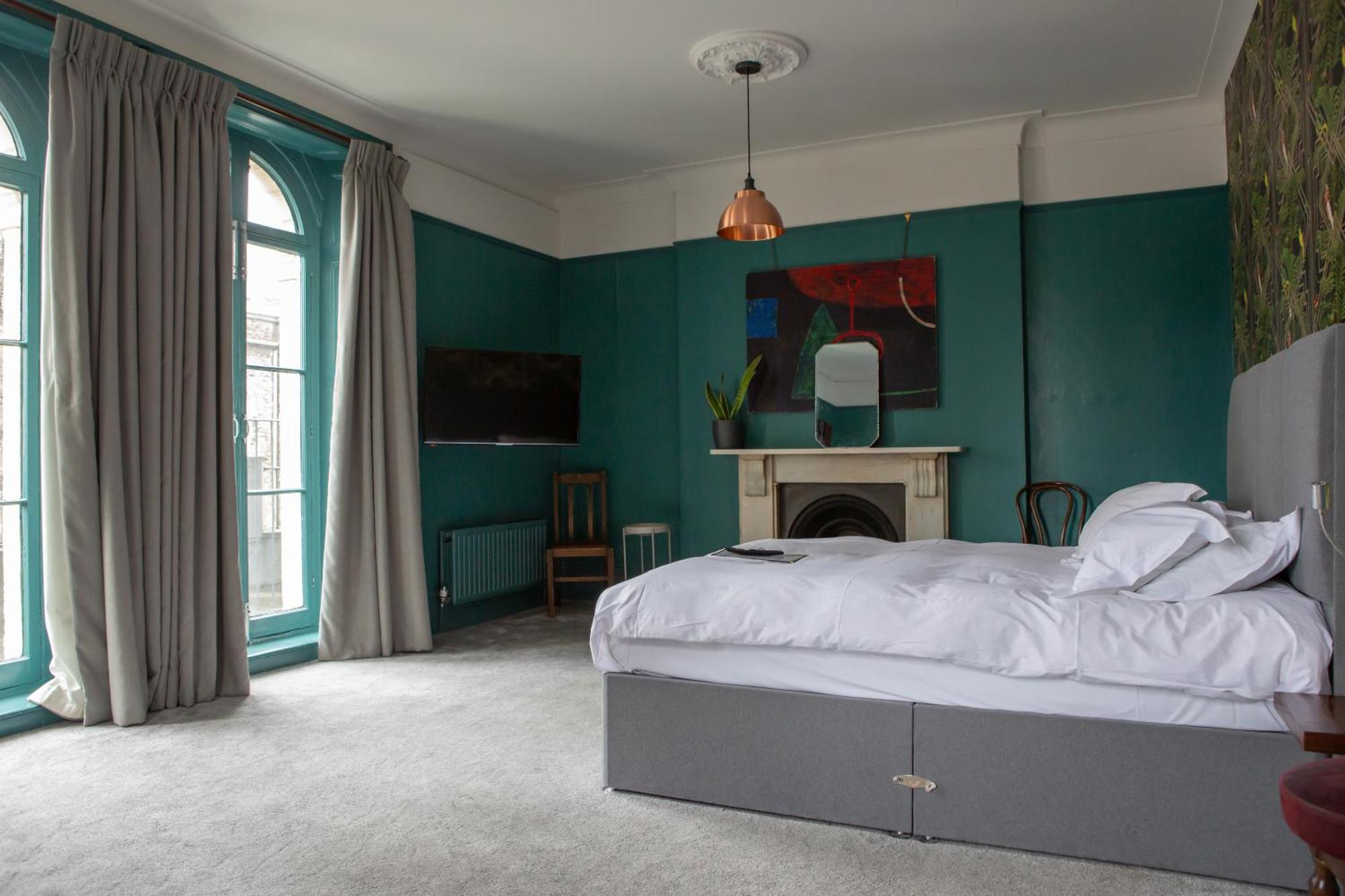 The Crown Rooms London Exterior photo